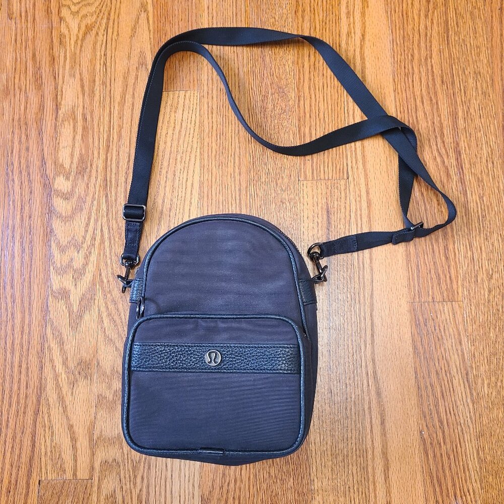 Lululemon Now & Always Mini Convertible Crossbody Backpack Purse Bag Black